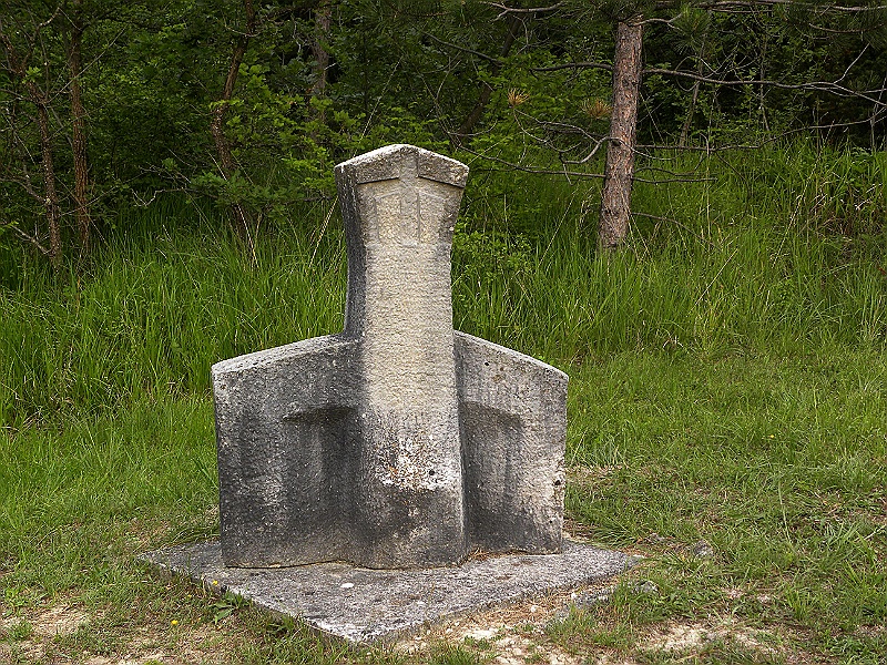 istria2009 823.jpg - Aleja Głagolicy - to te starożytne literki chorwackie